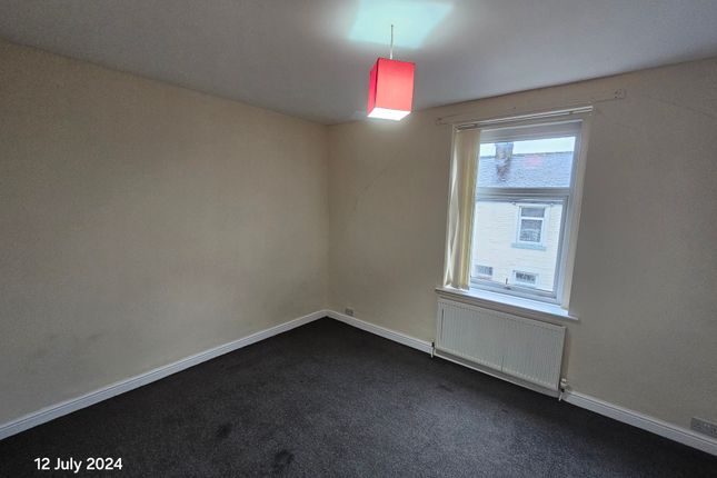 23, Boundary , BURNLEY photo 5