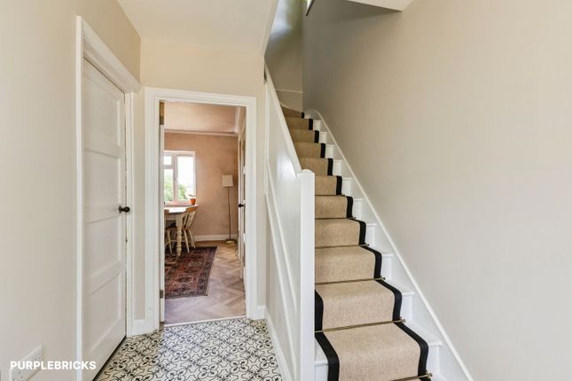 1 Fayleys Cottages, Aldworth, Reading photo 4