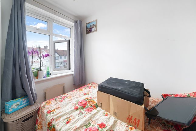 177, Princes Avenue, London photo 4