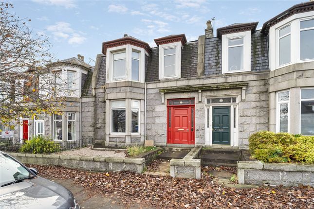 3-bed terraced on Clifton Road, Aberdeen, £200,000
