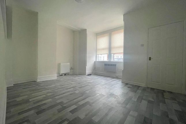 45 Hurst Grove, Bedford photo 5