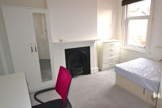 End terrace house to rent in Magdalen Road, Exeter