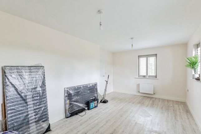29, Juniper Grove, Wellingborough photo 3