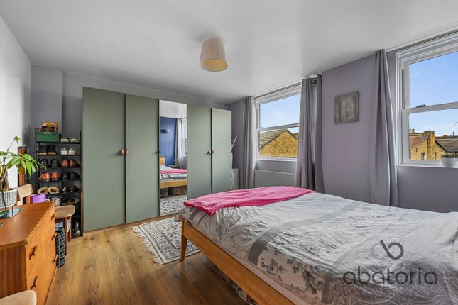 Flat 2, 52 Grove Road, Bow photo 4