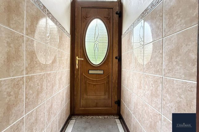 53 Ynyscynon Road, Tonypandy photo 4