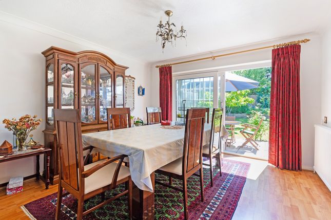 21B, Coldharbour Lane, Bushey photo 4