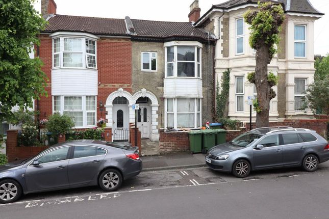Thumbnail Flat to rent in Cranbury Avenue, Southampton