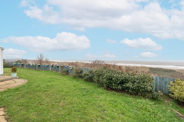 412 The Glebe, Great Yarmouth photo 2