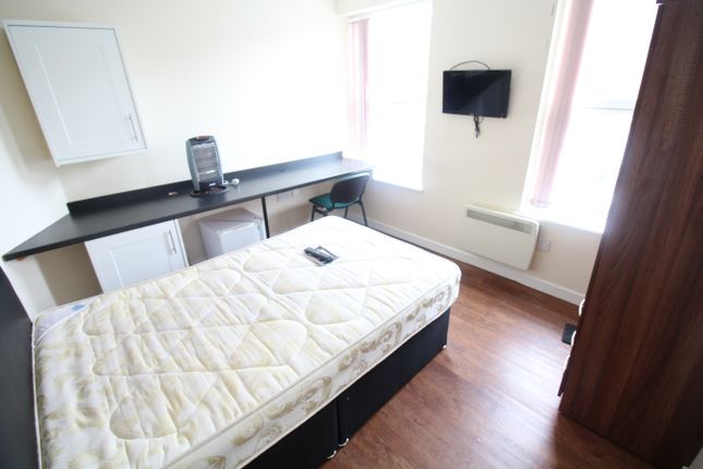 Duplex to rent in Humber Avenue, Coventry, West Midlands
