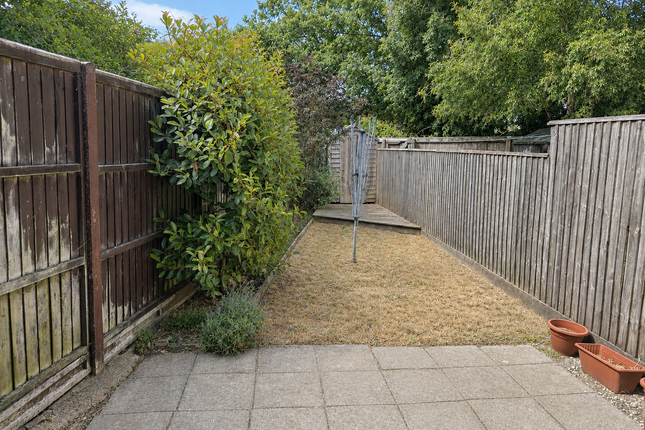 24, Walnut Walk, Somerset photo 2