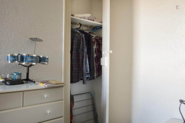 Likeable double bedroom near The University of Manchester, 70, Daisy Bank Road, Manchester photo 3