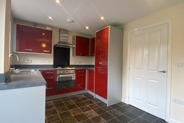 39, St. Lucia Crescent, Bristol photo 3