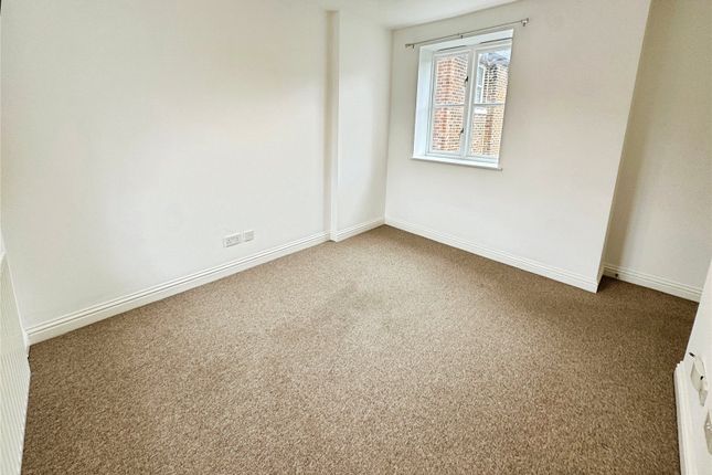 Flat 21 The cloisters,, Junction Road, Hampshire photo 4