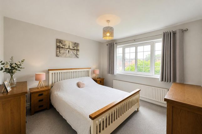 19, Chestnut Garth, Selby photo 3