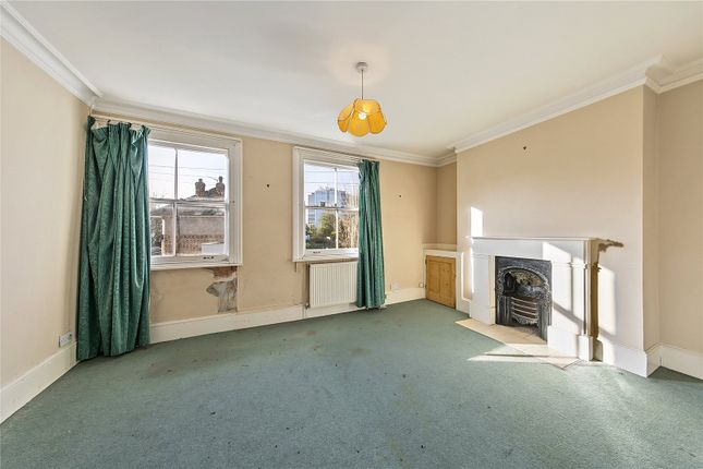 2, Beauchamp Road, Twickenham photo 3
