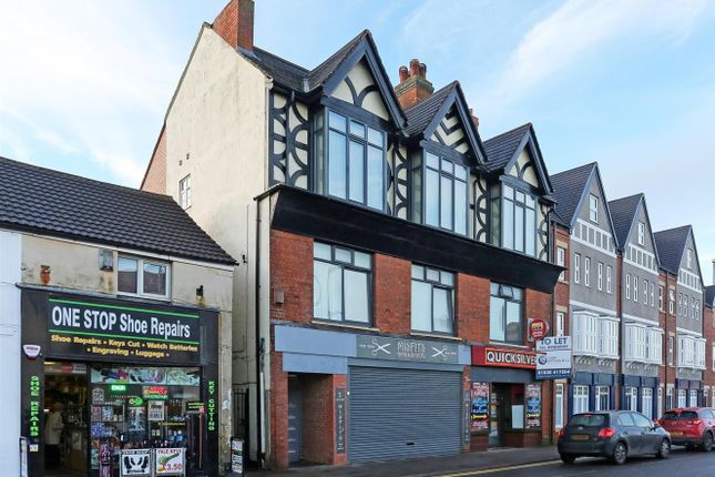 Flat to rent in High Street, Coalville