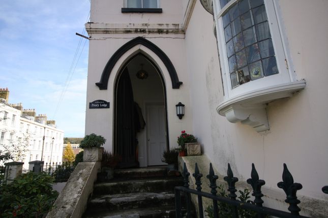 Town house for sale in Effingham Street, Dover