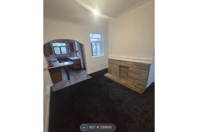 Carlton Avenue, Rotherham photo 4