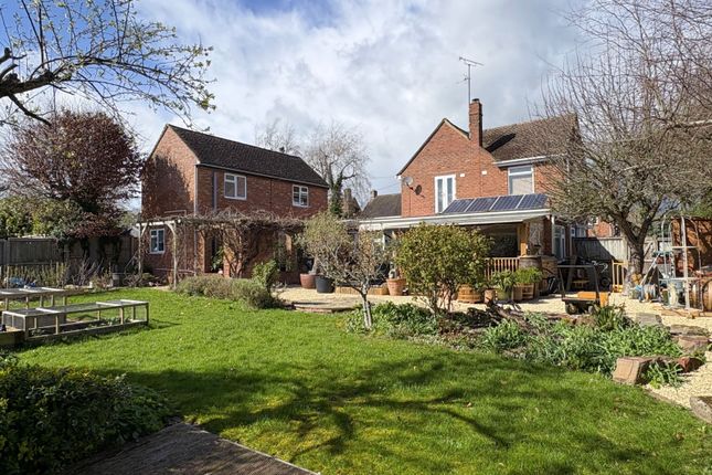 40 York Road, Tewkesbury photo 2