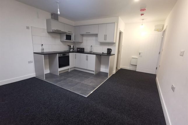 Flat 6, 2 Charles Street, Walsall photo 4