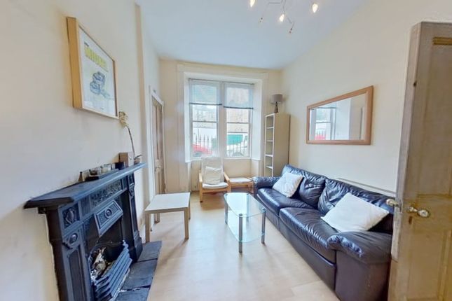 Thumbnail Flat to rent in Comely Bank Row, Edinburgh