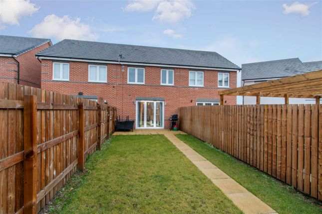 Terraced house for sale in Littlewood Cresent, Wakefield