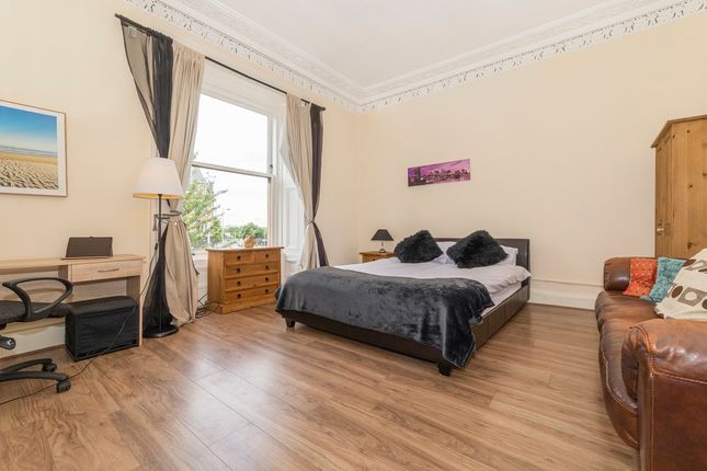 Thumbnail Flat to rent in Admiral Street, Glasgow