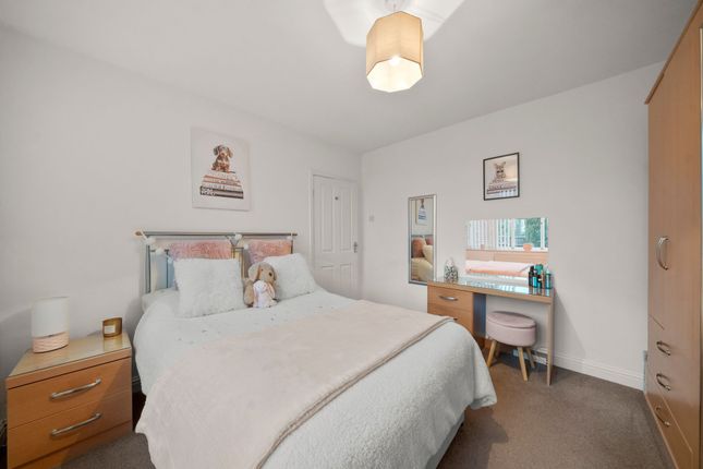 19 Dryden Avenue, Wigan photo 4