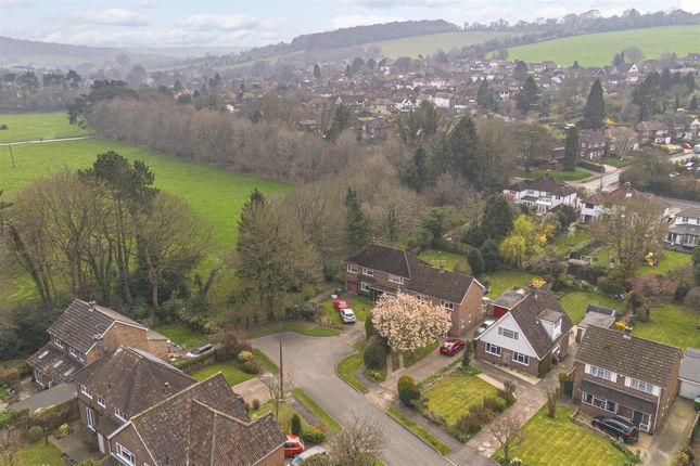 75, Friars Gardens, Hughenden Valley photo 2