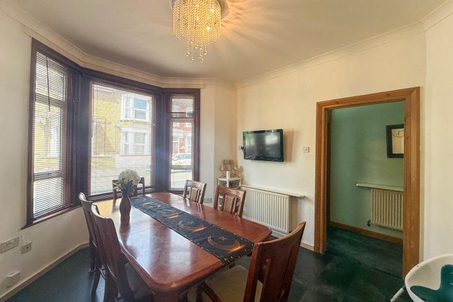 28, Napier Avenue, Southend-On-Sea photo 5