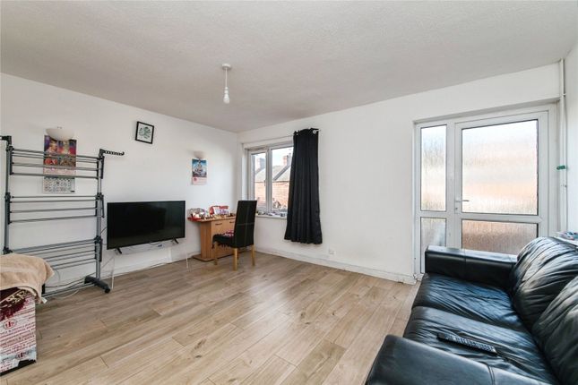 17, Vine Close, Devon photo 4