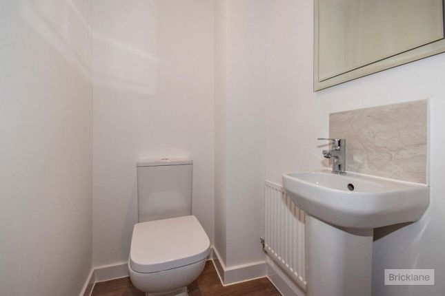 18, Sturgess Lane, Leicester photo 4