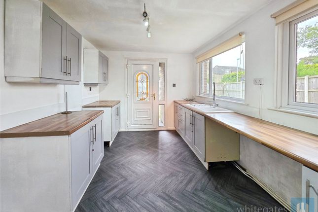 86, Listing Drive, West Yorkshire photo 2