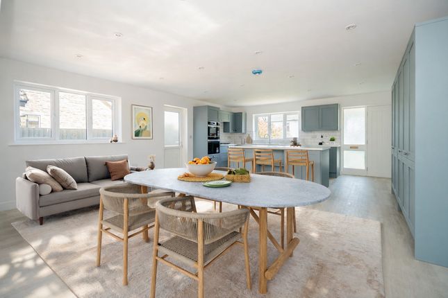 4-bed detached on Hill House, Water Stratford Road, Buckingham, £500,000