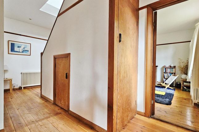 7, Upper Fourth Avenue, Frinton-on-Sea photo 3