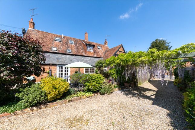 27, Silver Street, Buckinghamshire photo 3