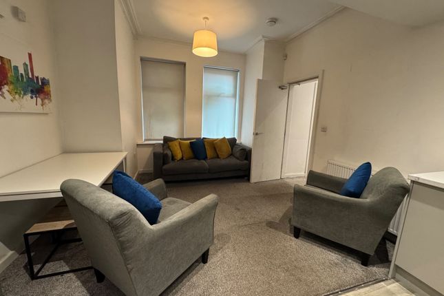 152, Derby Road, Salford photo 2
