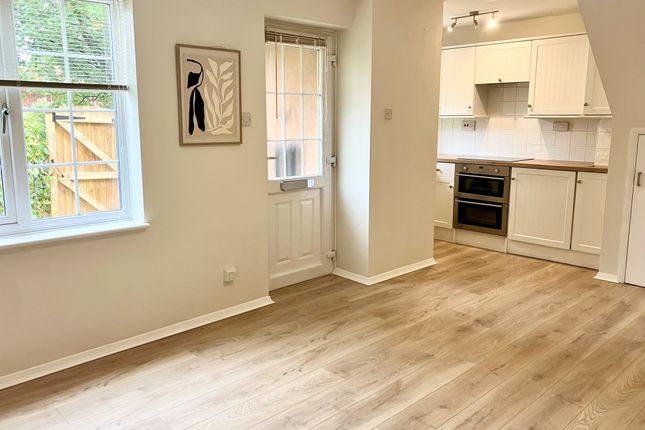 38, Larkswood Rise, St Albans photo 3