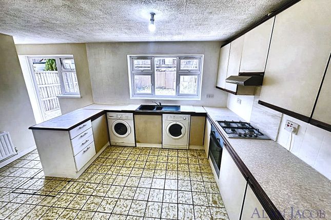 485, Rainham Road South, Dagenham photo 3