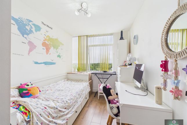 511, First Choice House, London Road, Lowfield Heath photo 5