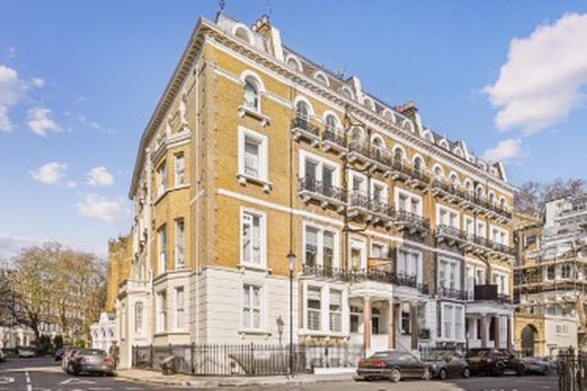 1-bed flat on 5, 4, Grenville Place, London, £550,000