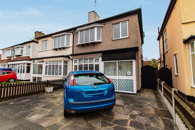 Homes For Sale In Royston Avenue Southend On Sea Ss2 Buy