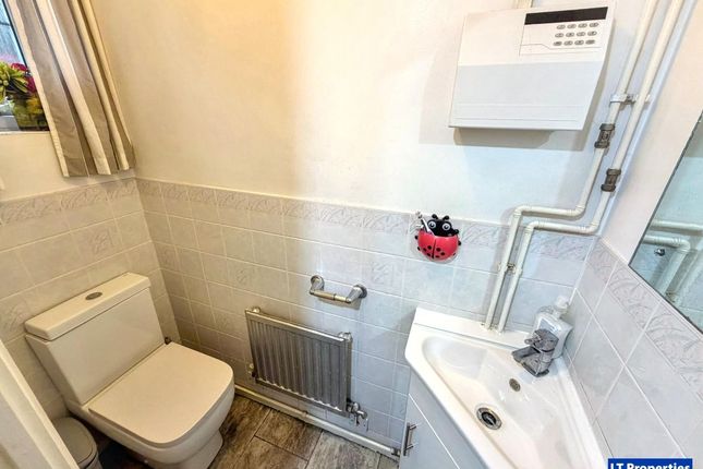 11 Linacres, Luton photo 5