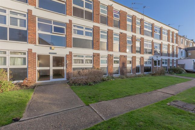 Thumbnail Flat for sale in Blake Hall Road, London