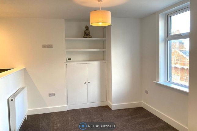 Flat, North Marine Road, Scarborough photo 4