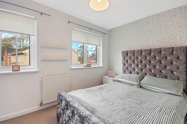 17, John Ogilvie Crescent, South Lanarkshire photo 4