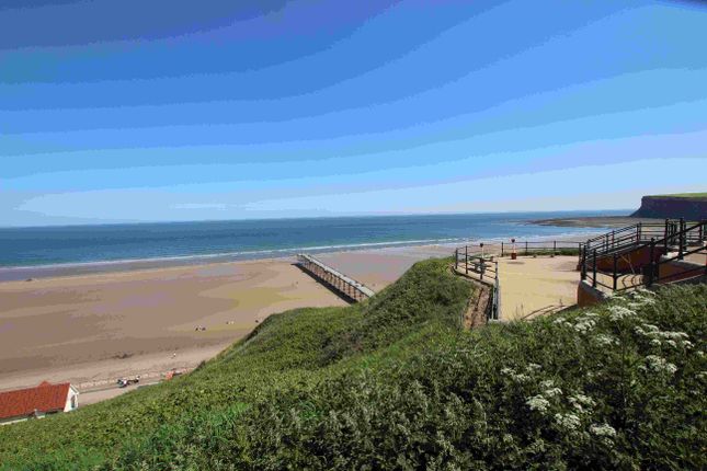 Flat 5, 21, Marine Parade, Saltburn-By-The-Sea photo 3