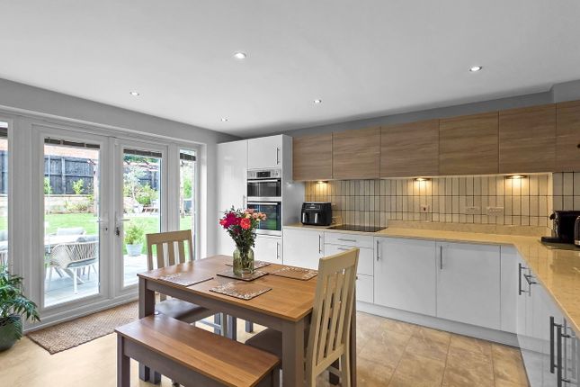 56, Garrett Meadow, Tyldesley photo 4
