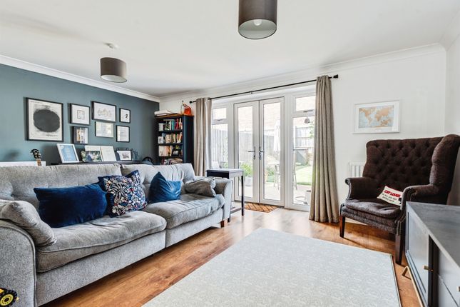 14, Langford Way, Witney photo 2
