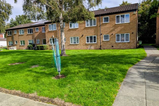 2-bed flat on 13, Ladypool Close, Walsall, £70,000